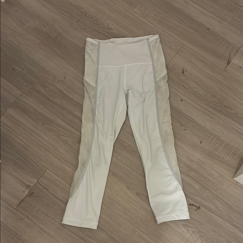 Lululemon white mesh leggings, size 4, cropped